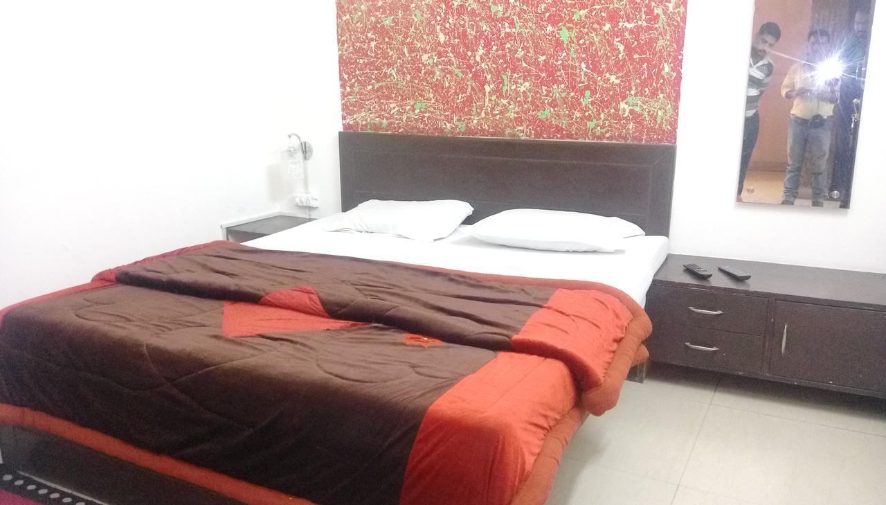 Hotel Aashiyanaa Palace Agra  Exteriör bild